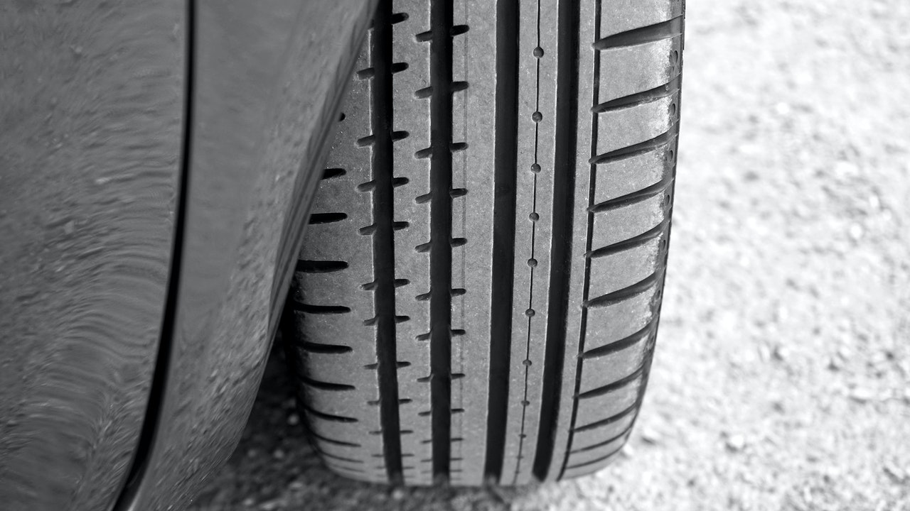 The Benefits of Routine Tyre Rotation article image by HP Automotive