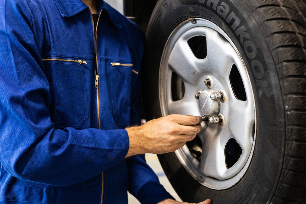 Tyre Safety and Maintenance Tips for Beginners article image by HP Automotive